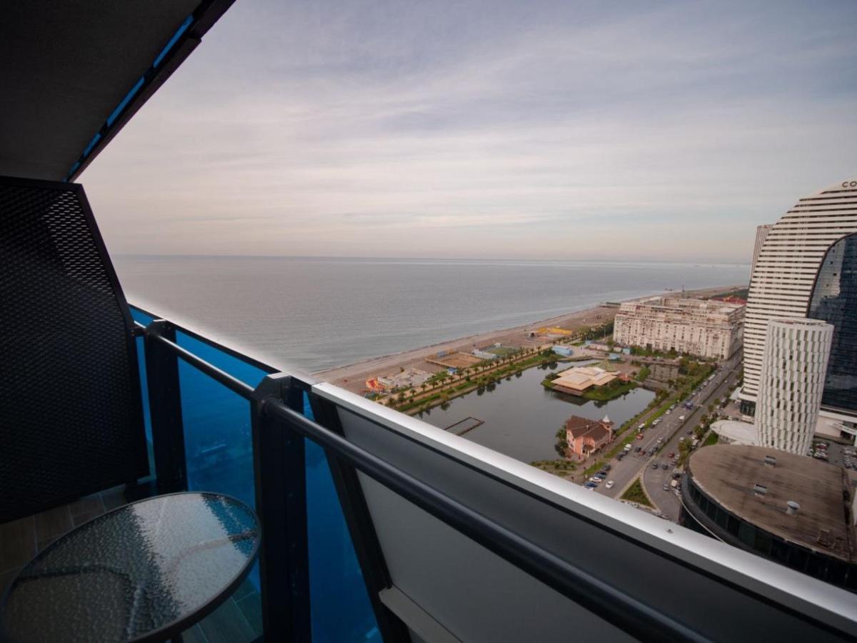 Royal Sea Breeze Apartments Batumi Exterior photo